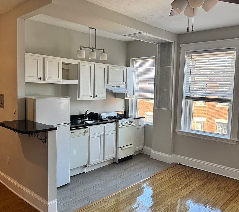 1st image of 1185 Commonwealth Ave APT 15