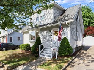 60 Carroll St, Stamford, CT 06907