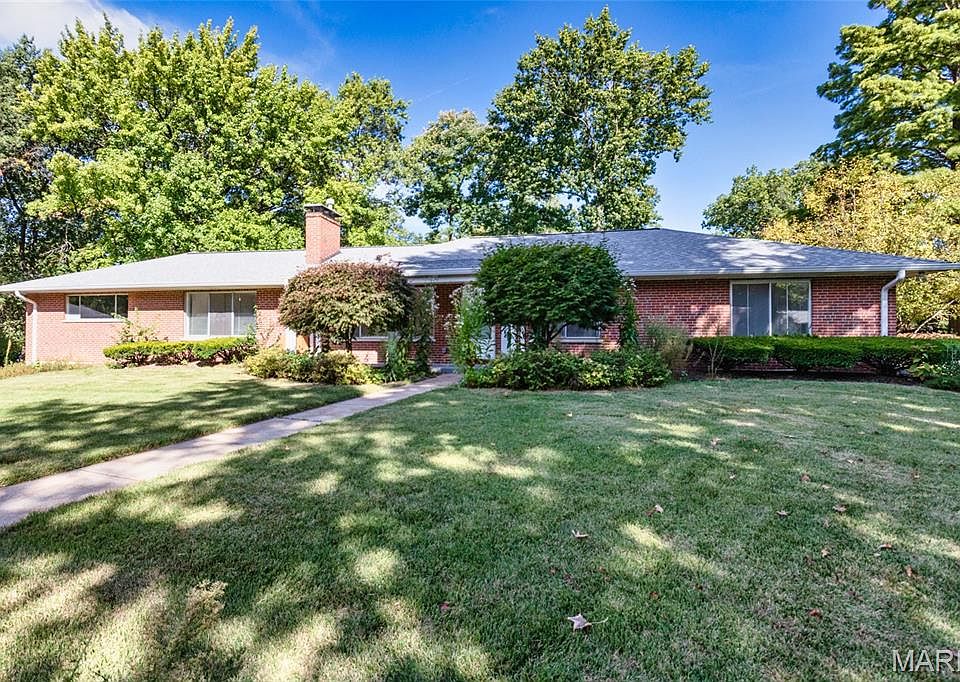 1st image of 2 Creekside Ln