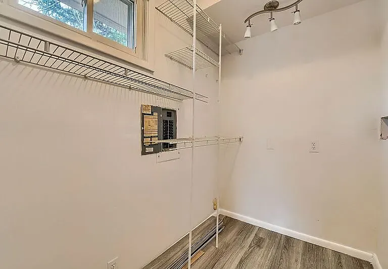 2992 25th St — Photo 34