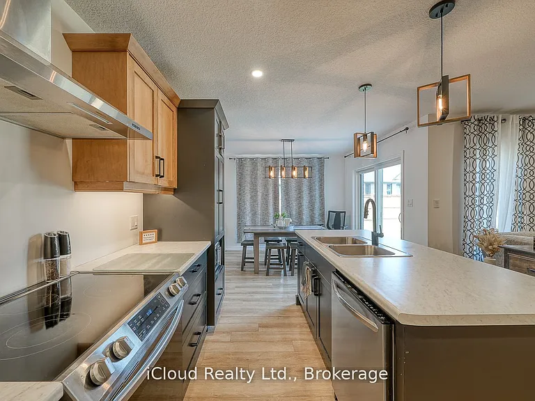 15 Curren Cres — Photo 14