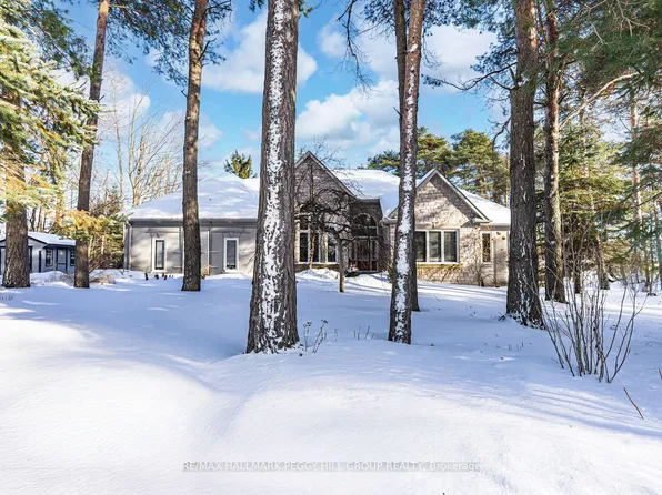 11 Bunker Pl #Oro, Oro Medonte, ON L0L 2L0