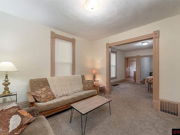 3rd image of 319 Washington Ct