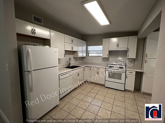 4th image of 1931 Carrigan Ave