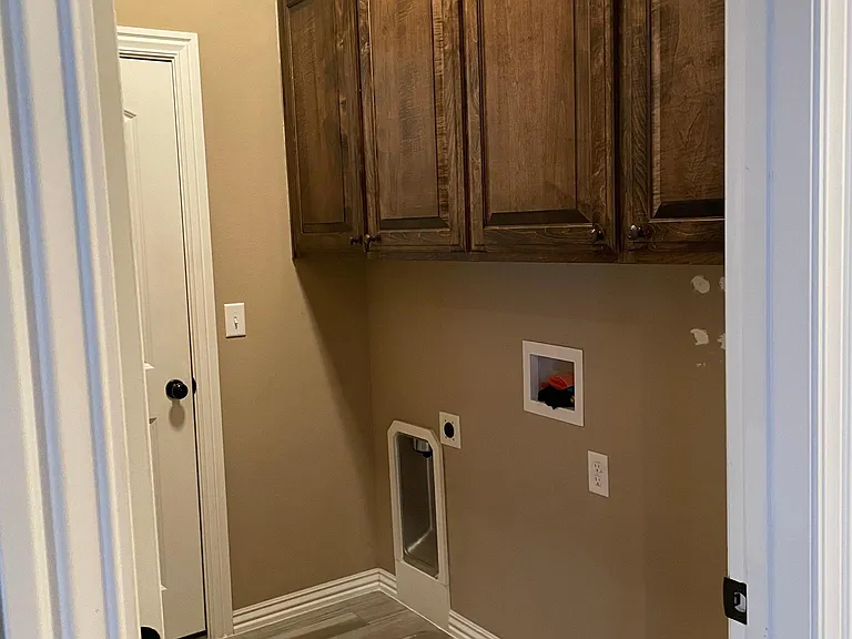 3995 Orleans Ave — Photo 10