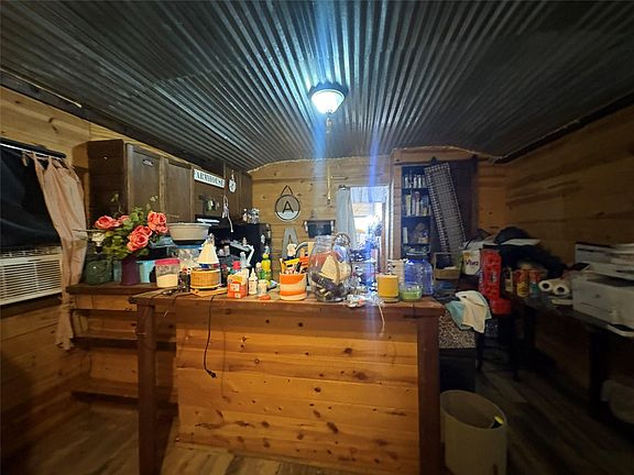 4th image of 2559 Tucker Rd