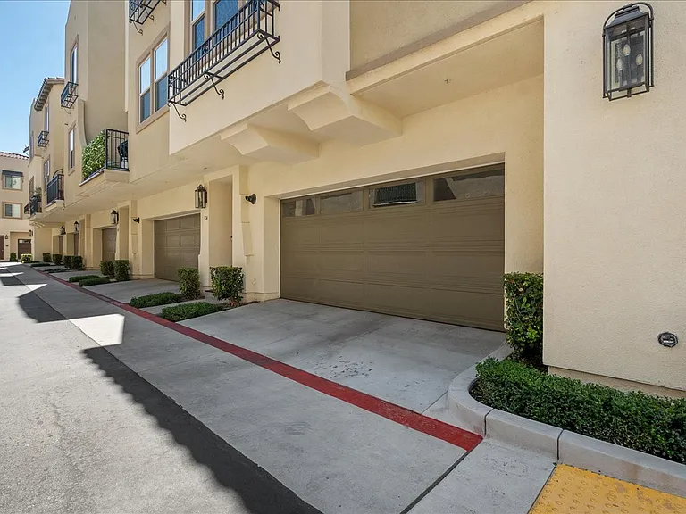 328 Paddle Ct — Photo 32