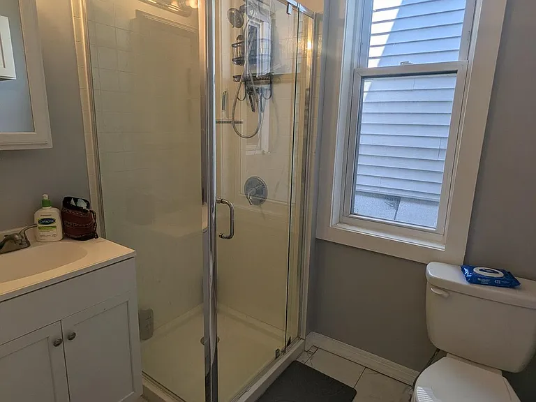 2305 N College Ave — Photo 10