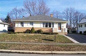 1st image of 2842 Dennis Ln