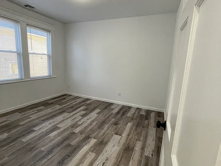 82-84 Beardsley St #1 — Photo 9