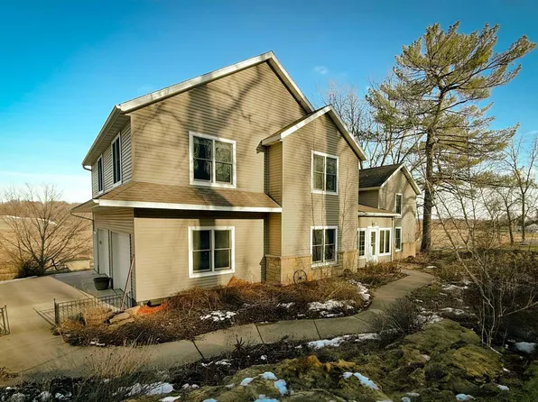 16718 County Rd N, Blanchardville, WI 53516