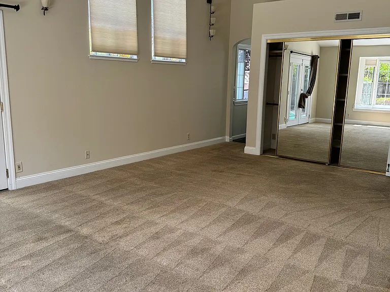 951 Crockett Ave — Photo 22
