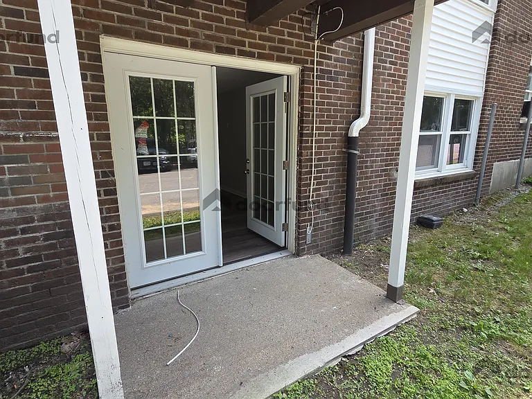 174 Columbus St #4 — Photo 13