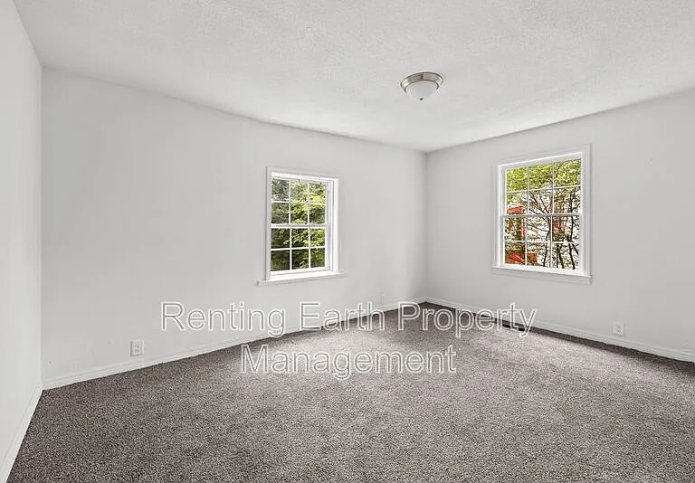832 Meadowbrook Dr — Photo 16