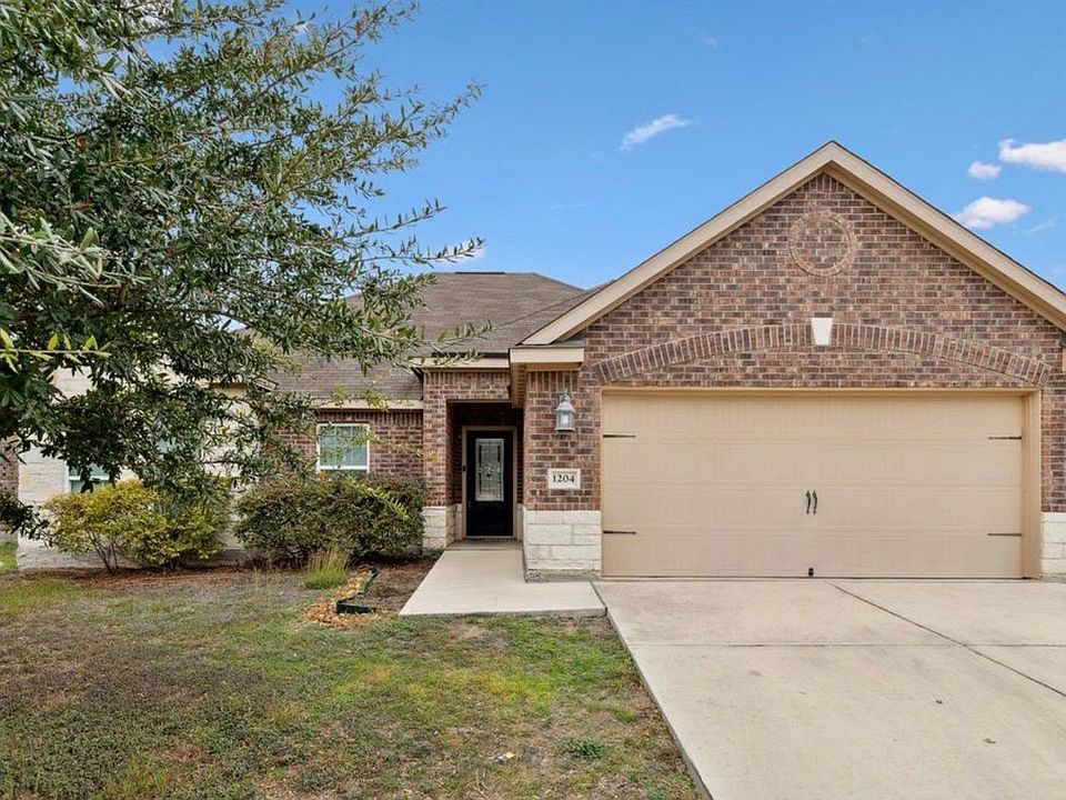1st image of 1204 Twin Estates Dr