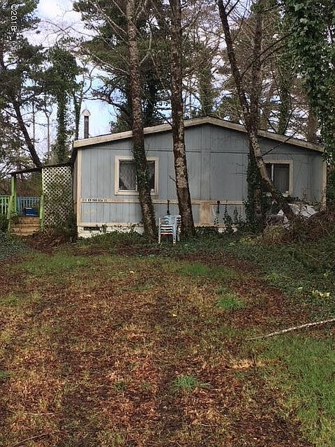 1st image of 1010 NW Park View St