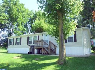 8 Circle Dr, Oxford, PA 19363