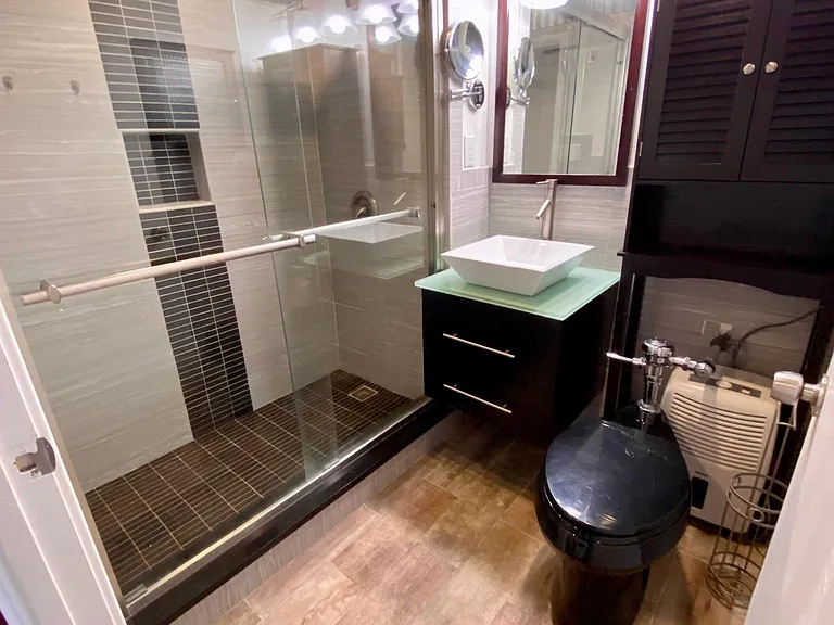 151 E Washington St #610 — Photo 14