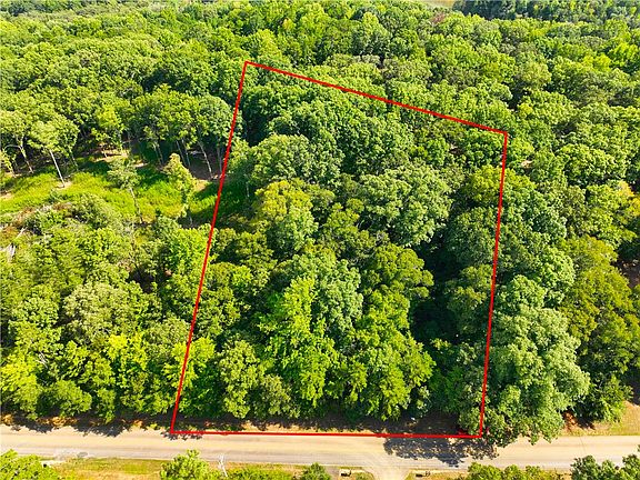 5th image of 453 Lake Secession Rd