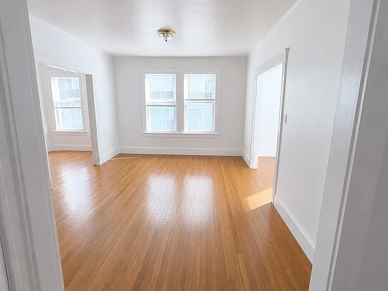 127 Henry Ave #1 — Photo 3