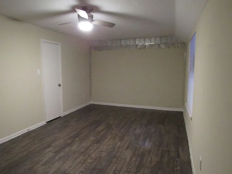 The Metropolis Apartments — Photo 99