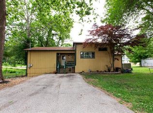 1306 Freemont St, Belleville, IL 62221