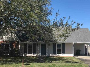 202 Chantilly Dr, Houma, LA 70360