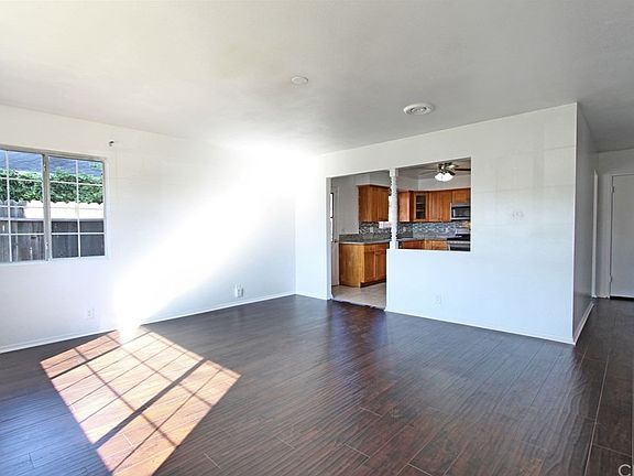 4th image of 6811 Berry Ave
