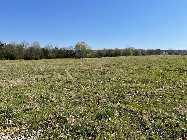 2nd image of 61 Marthas Field Dr