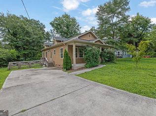 219 1st St, Woodstock, GA 30188