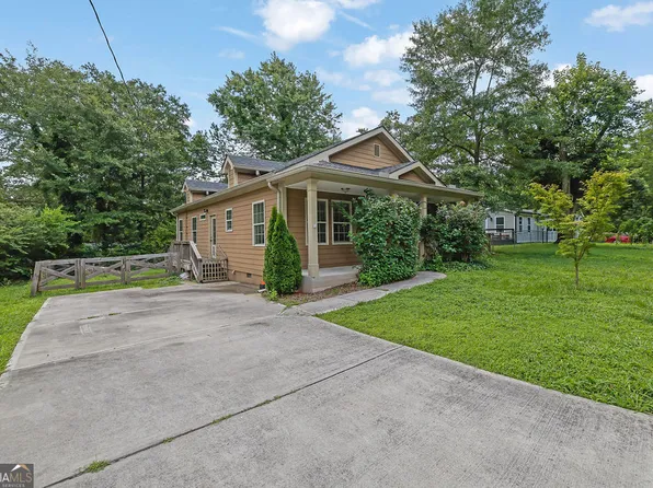 219 1st St, Woodstock, GA 30188