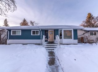 10792 165th St NW, Edmonton, AB T5P 3T5