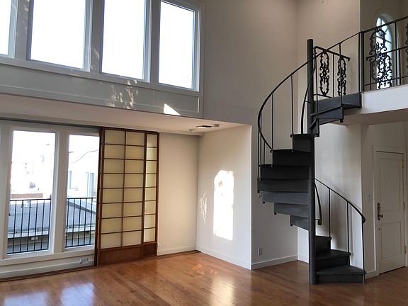 2nd image of 10 Leroy Pl