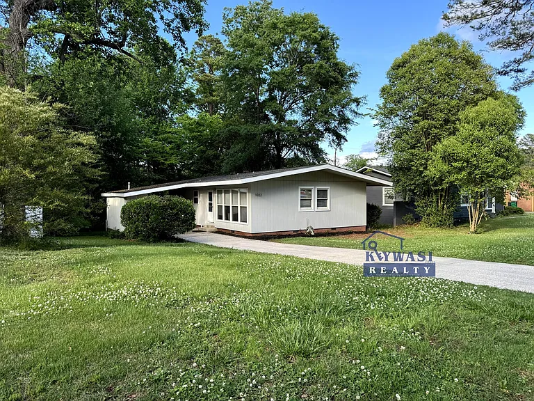 1022 Tracy Dr — Photo 1