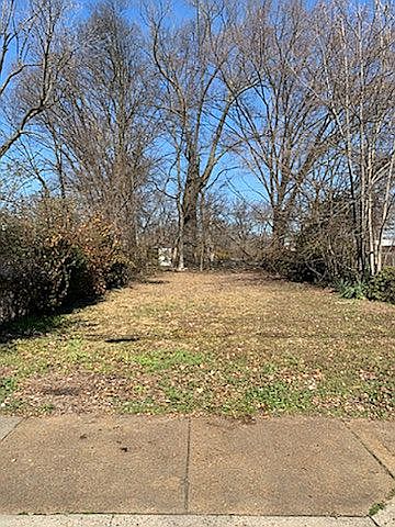 2nd image of 2422 Hunter Ave