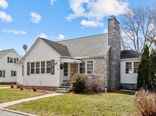 535 High St, Lowell, MA 01852