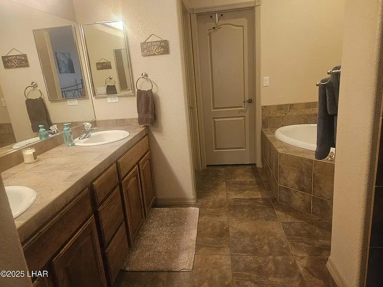 2775 Papeete Dr — Photo 17