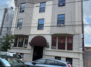 1912 S 17th St #107, Philadelphia, PA 19145