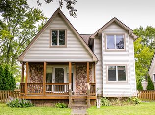 6809 Cardwell St, Garden City, MI 48135