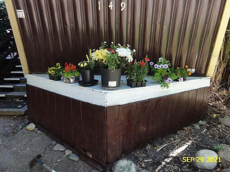 149 E River St — Photo 2