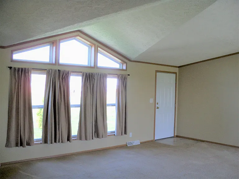 8311 Shepherd Rd — Photo 2