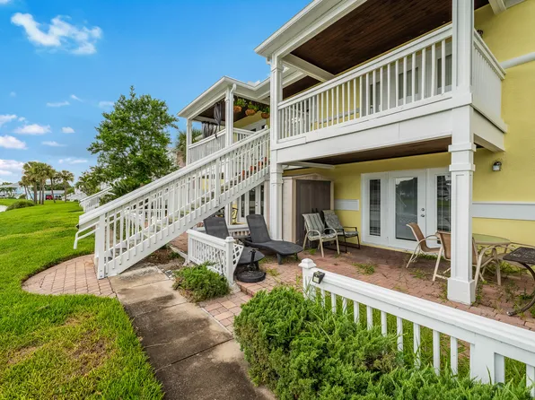204 Pompano Dr SE, Saint Petersburg, FL