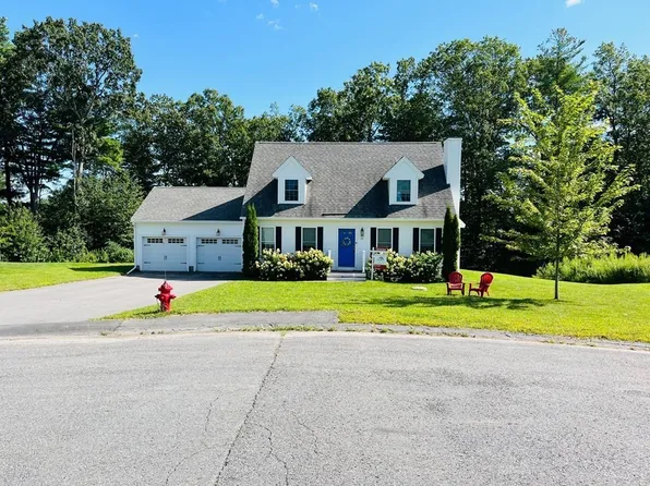 206 Haymeadow Ln, Ayer, MA 01432
