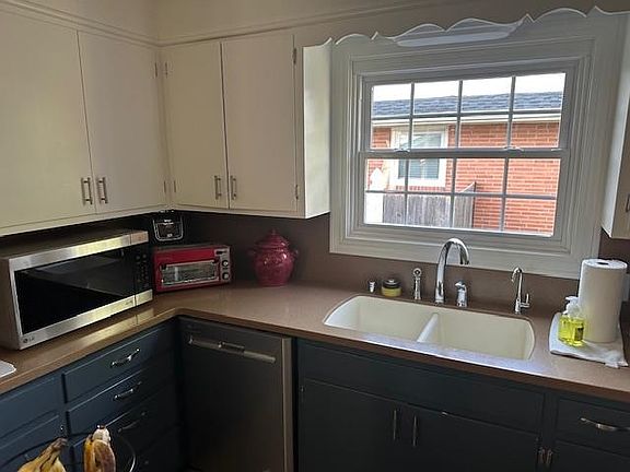 3rd image of 3542 Placid Pl