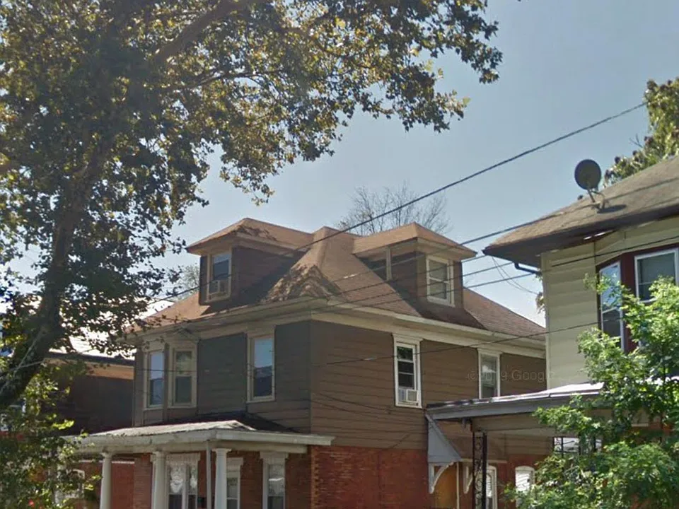 221 Ardmore Ave