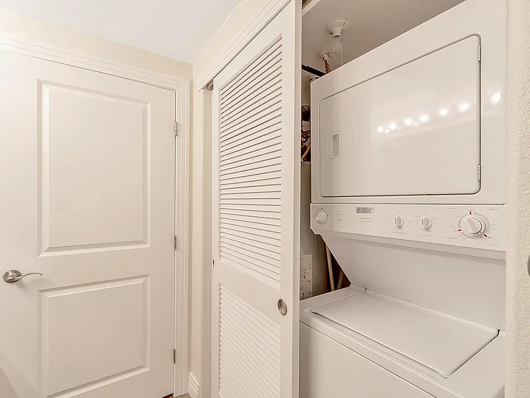 9079 E Panorama Cir #408 — Photo 13