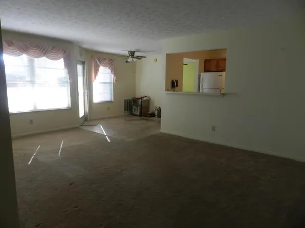 8 Highland Meadows Dr Suite 1, Highland Heights, KY 41076