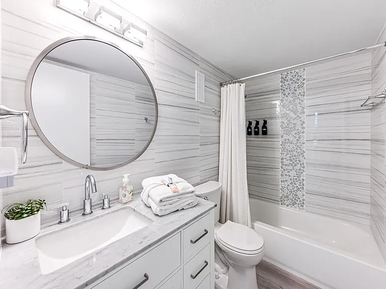 380 Seaview Ct #207 — Photo 12