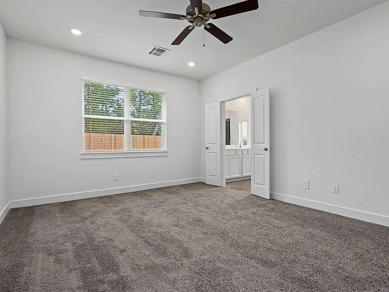 906 Golden Willow — Photo 17