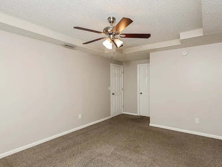 1544 Slash Pine Ct — Photo 9